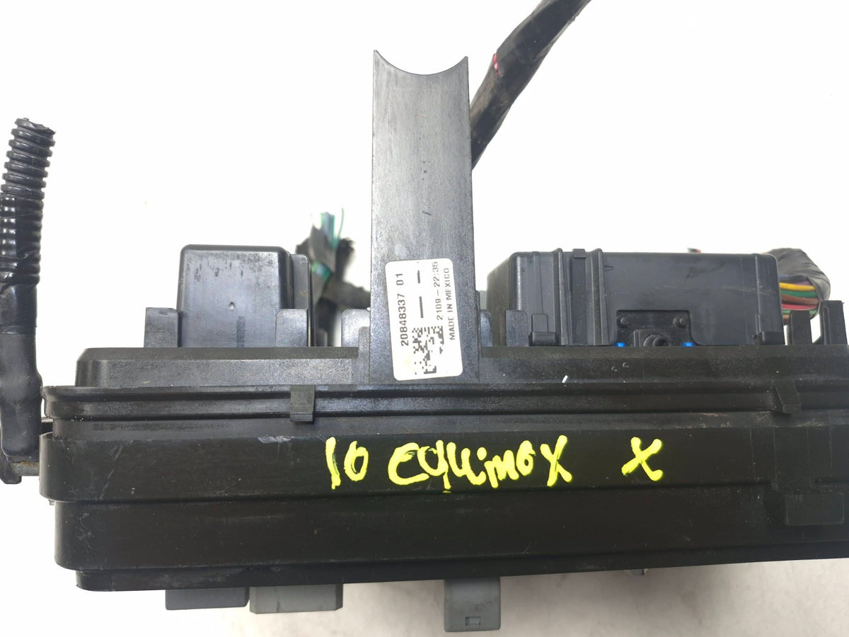 2010 Chevrolet GMC Equinox Terrain Fuse Relay Box 2.4l OEM