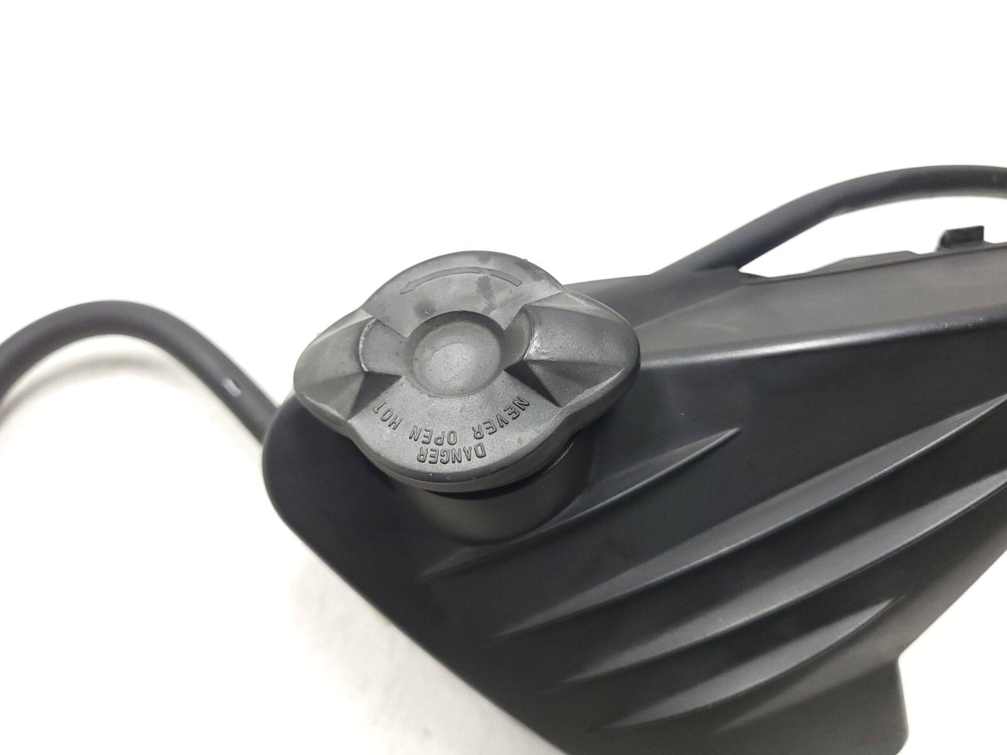 05-08 BMW K1200r K1200 Coolant Overflow Bottle Reservoir 7698915 OEM