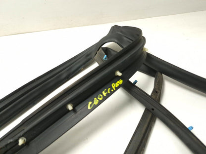 2007 Acura Tl Type-s Front Door Weatherstrip Seal Right Passenger Side Set OEM