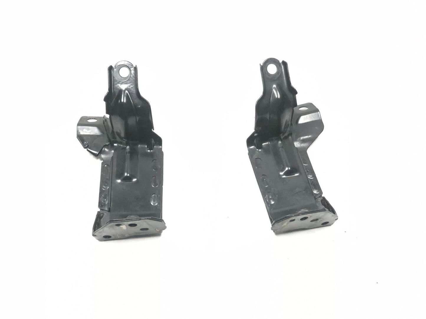 2013 Volvo S60 Radiator Mount Bracket Left & Right Pair OEM