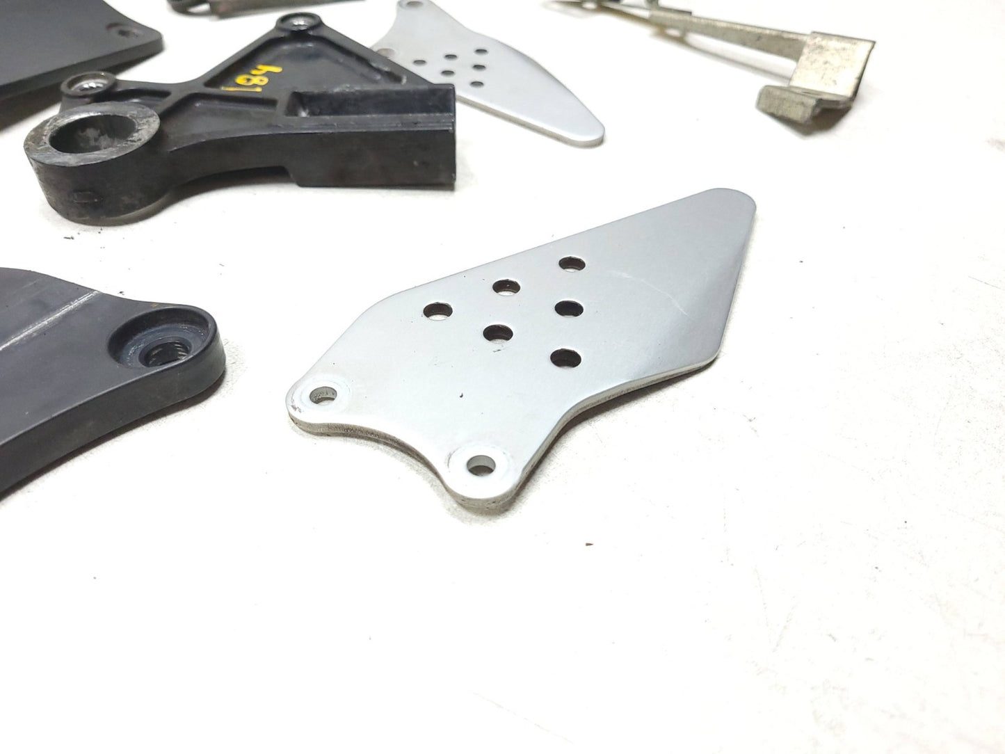 2007 Kawasaki Ninja Zx-6r Zx600  Holder & Bracket 18pcs OEM