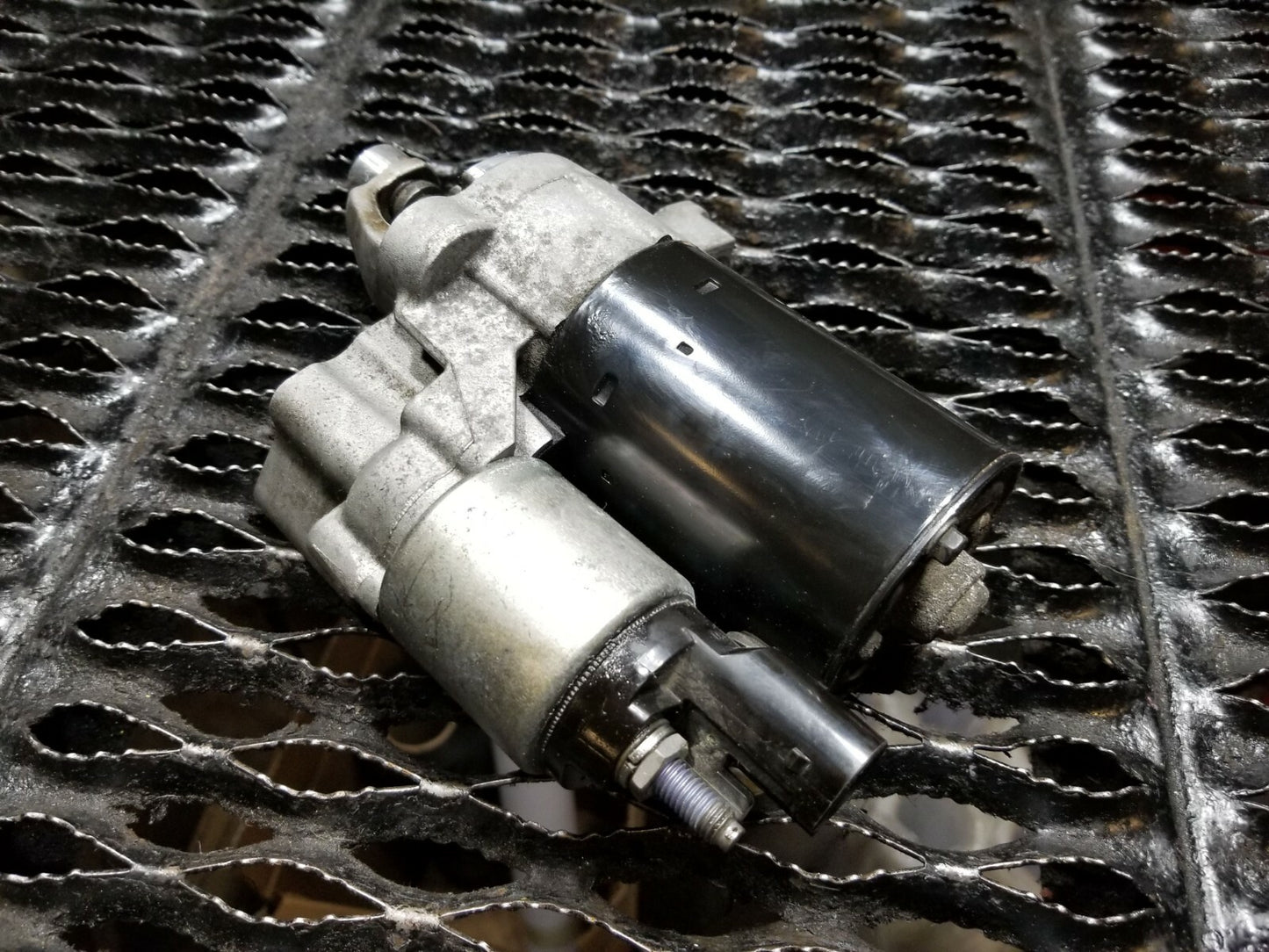 13 14 15 Audi A4 2.0l Starter Motor OEM