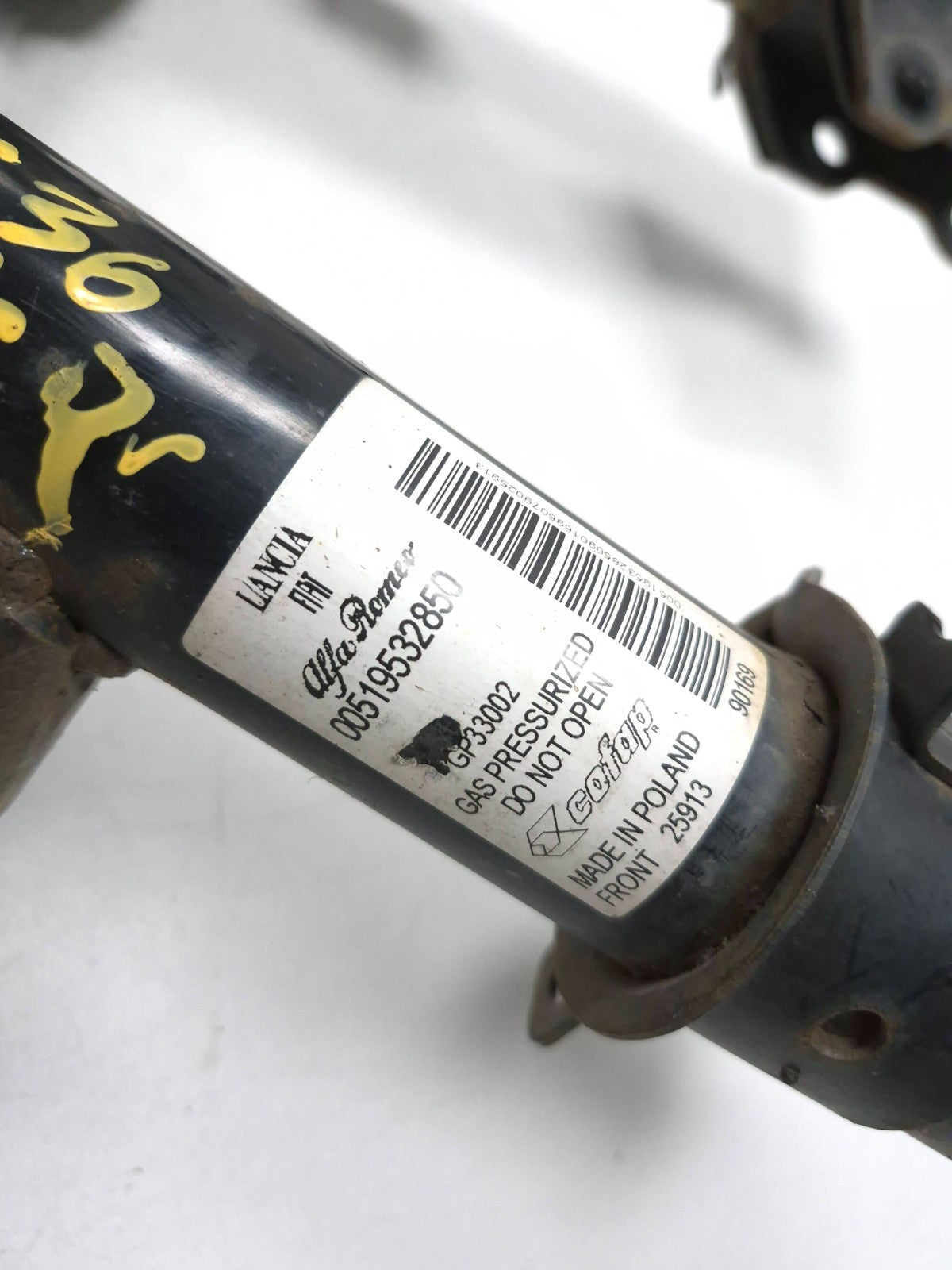 2014 Fiat 500l Front Shock Strut Absorber With Spring Pair OEM