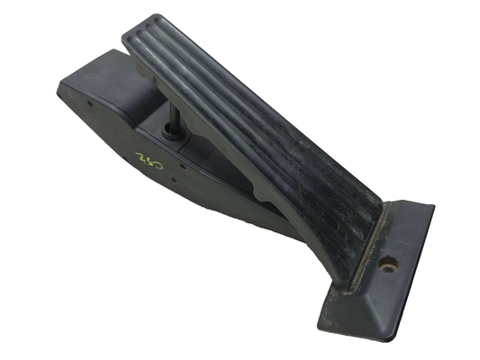 2008 BMW X6 E71 Gas Accelerator Pedal OEM 678999