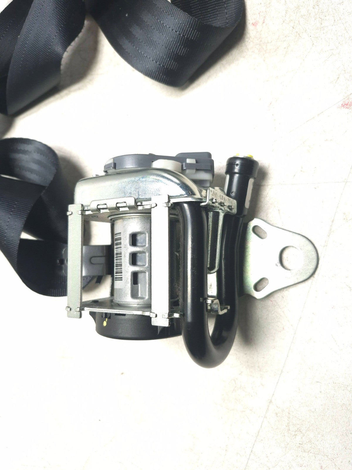 2015 Nissan Juke Front Seat Belt Retractor Driver Side Left OEM