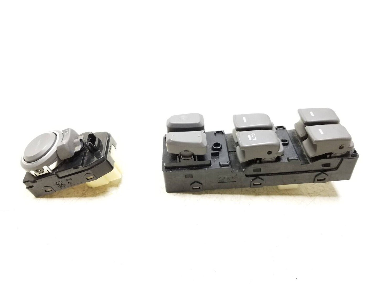 11-14 Hyundai Sonata Power Window Master Switch Driver Left OEM