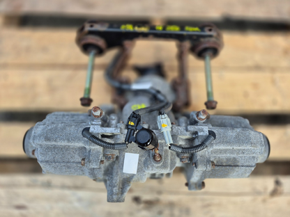 2015 Nissan Juke Rear Differential Carrier 98k OEM