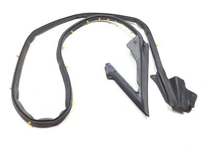 2013-2016 Hyundai Genesis Coupe Door Weatherstrip Seal Right Passenger Side OEM