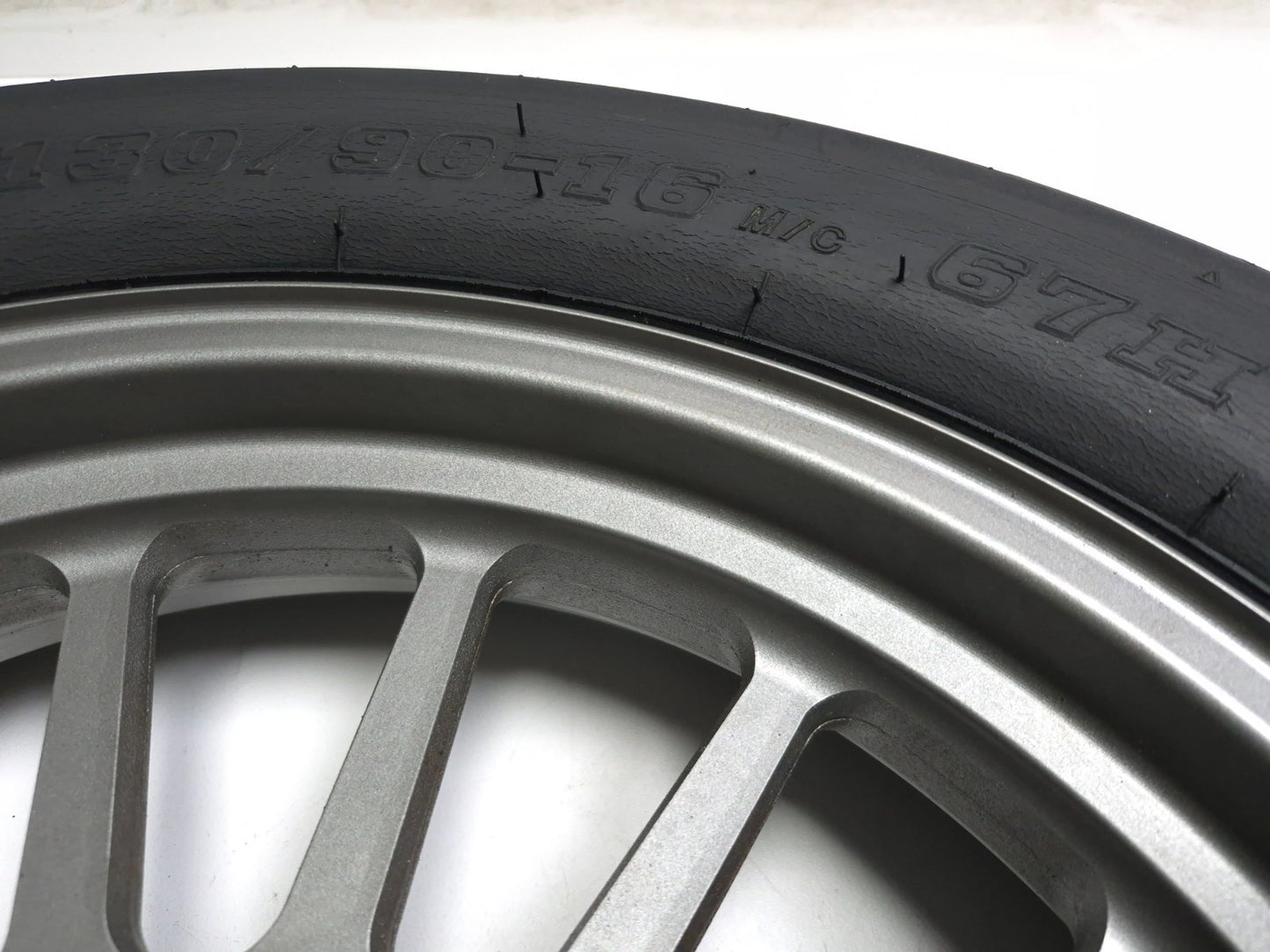 2013 Suzuki Vl800 Boulevard C50 Wheel Rim W/ Tire Front & Rear Pair R15 R16 OEM