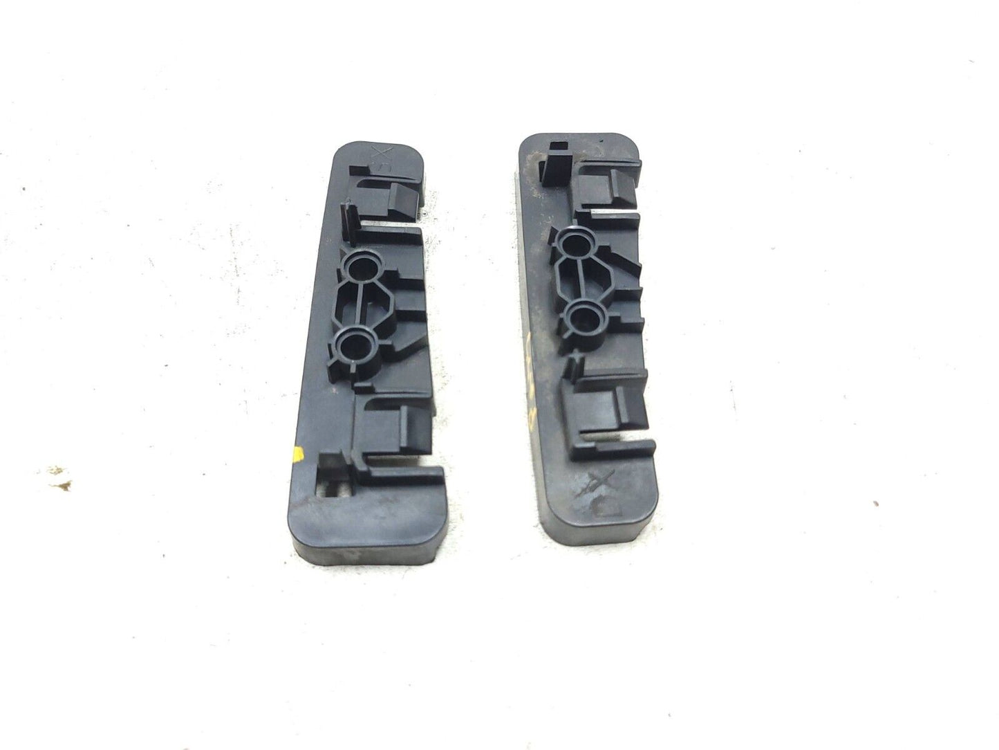 17-23 Alfa Romeo Stelvio Front Fender Panel Mount Bracket Holder Left Right OEM