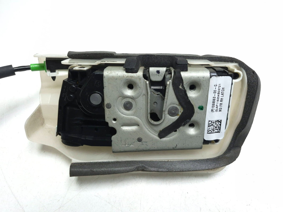 2018 Tesla Model 3 Front Door Lock Latch Actuator Right Passenger Side OEM