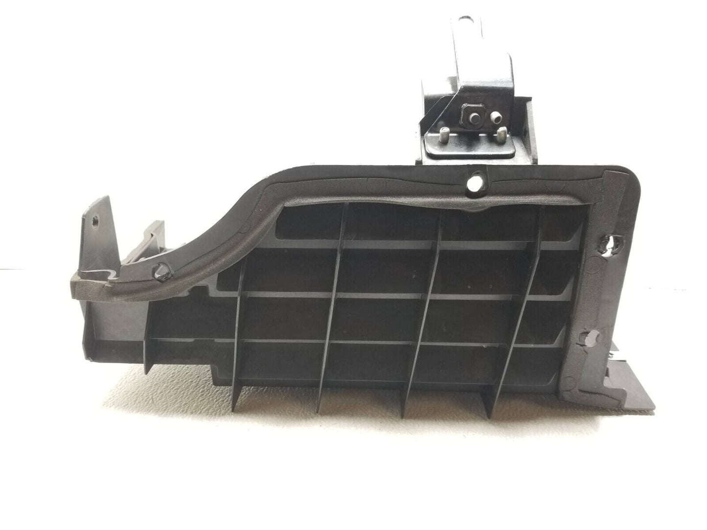 2006 - 2009 Cadillac STS Battery Tray Holder 25783790 OEM