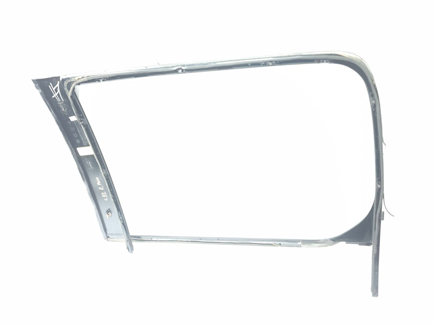 2013 Cadillac Escalade Esv Rear Door Window Molding Right Passenger Side OEM