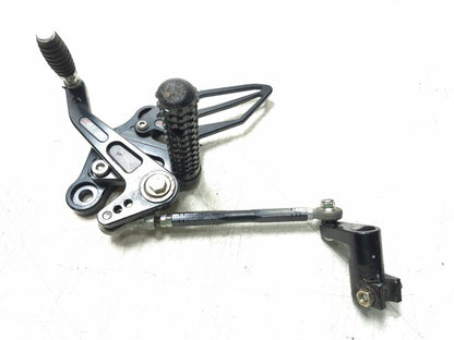 2019 Kawasaki Z400 Er400d Front Left Footrest W/ Gear Shift Lever Assy OEM