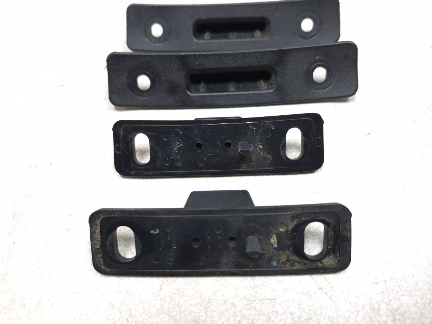 2013 Dodge Grand Caravan Sliding Door Stabilizer 04673923aa Driver Side Oem✅