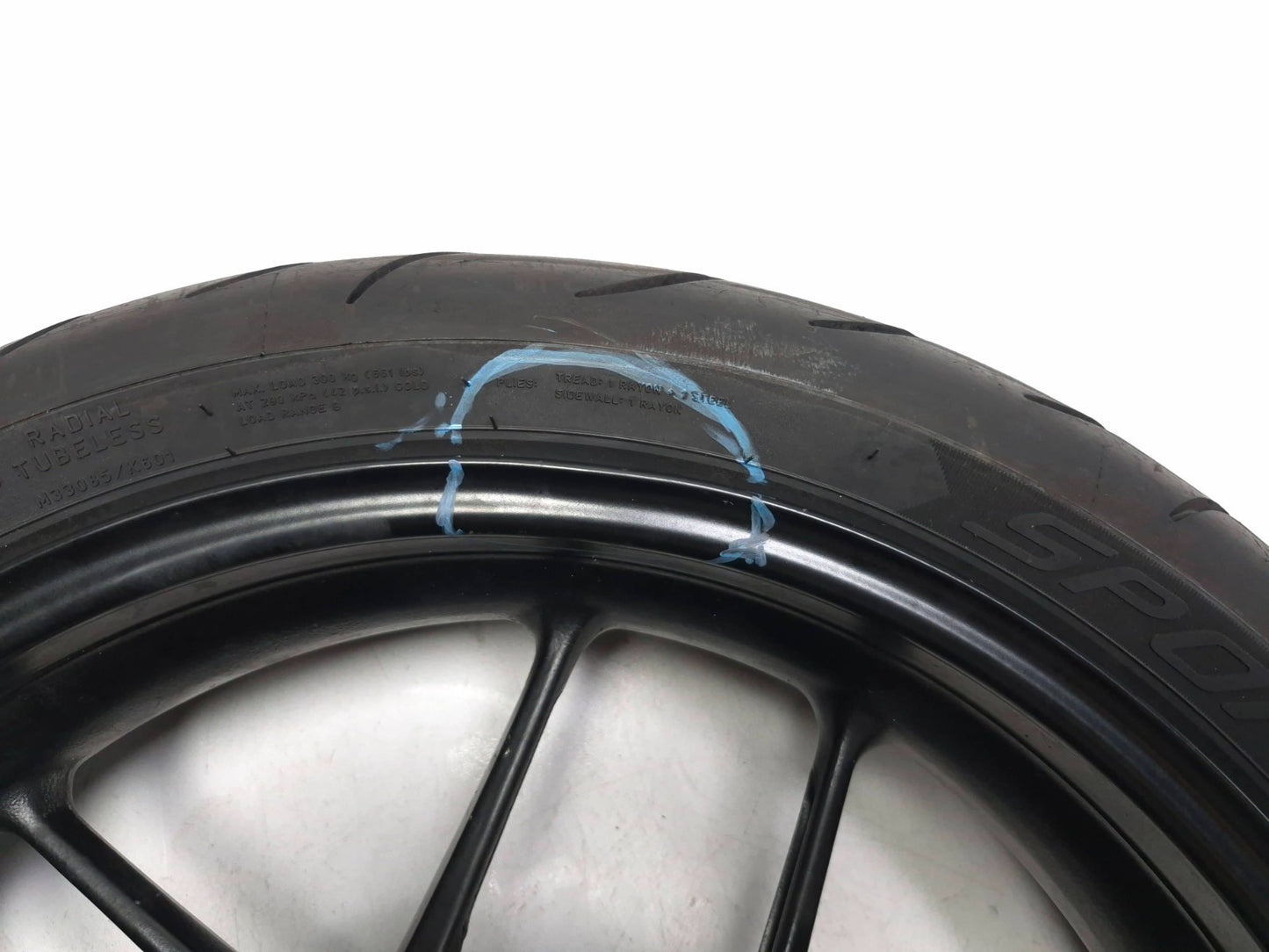 2024 Triumph Speed 400 Rear Wheel Rim W/ Tire 150/60/zr17 Metzeler OEM