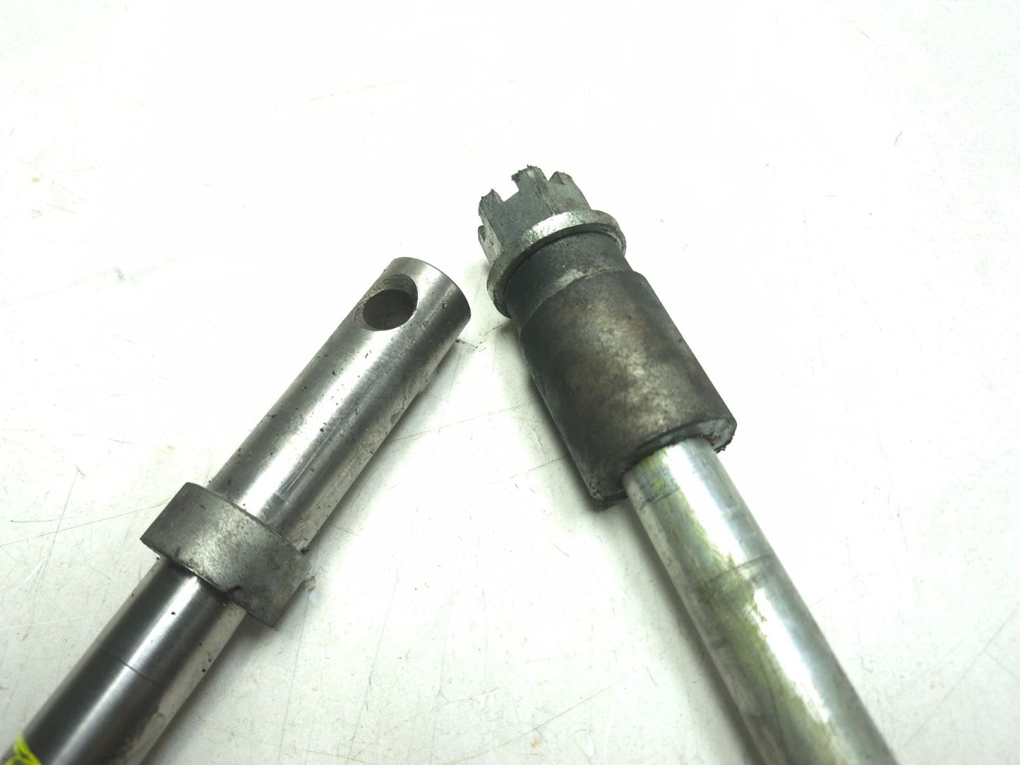 2004 Harley-davidson Sportster Xl883 Wheel Axle Front & Rear Pair OEM
