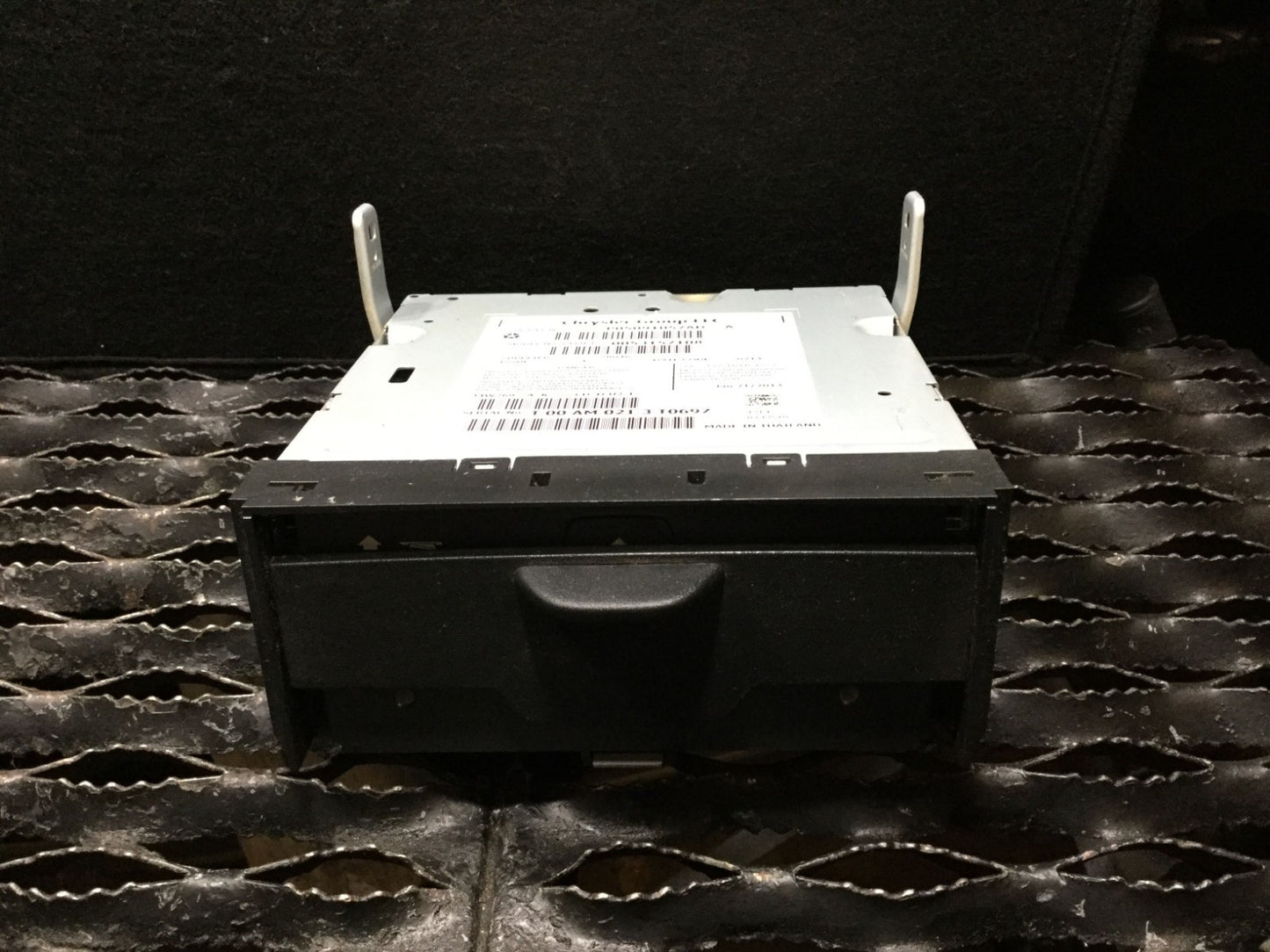 2013 Dodge Dart Center Console Dvd Player OEM