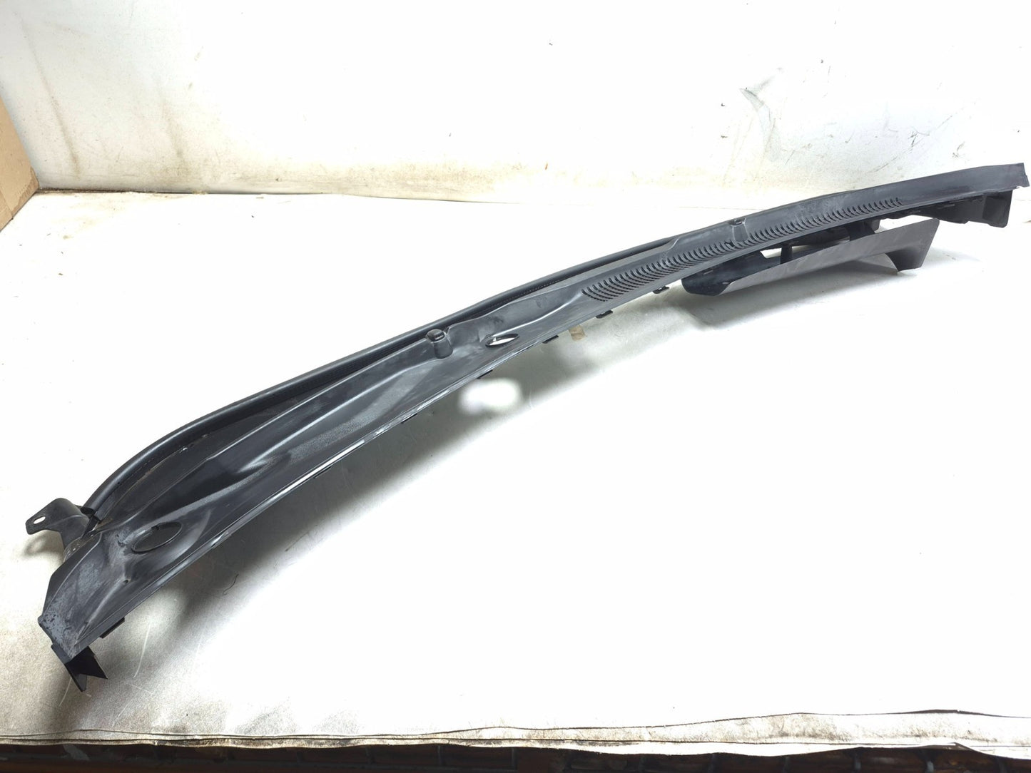 2012 Hyundai Sonata Front Windshield Cowl Vent Panel OEM