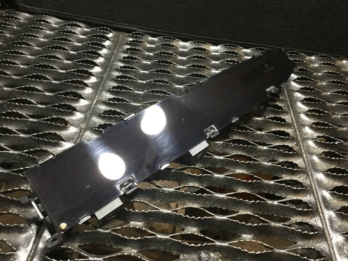 04 05 06 Toyota Prius Passenger Indicator Screen Light 83950-47010   OEM