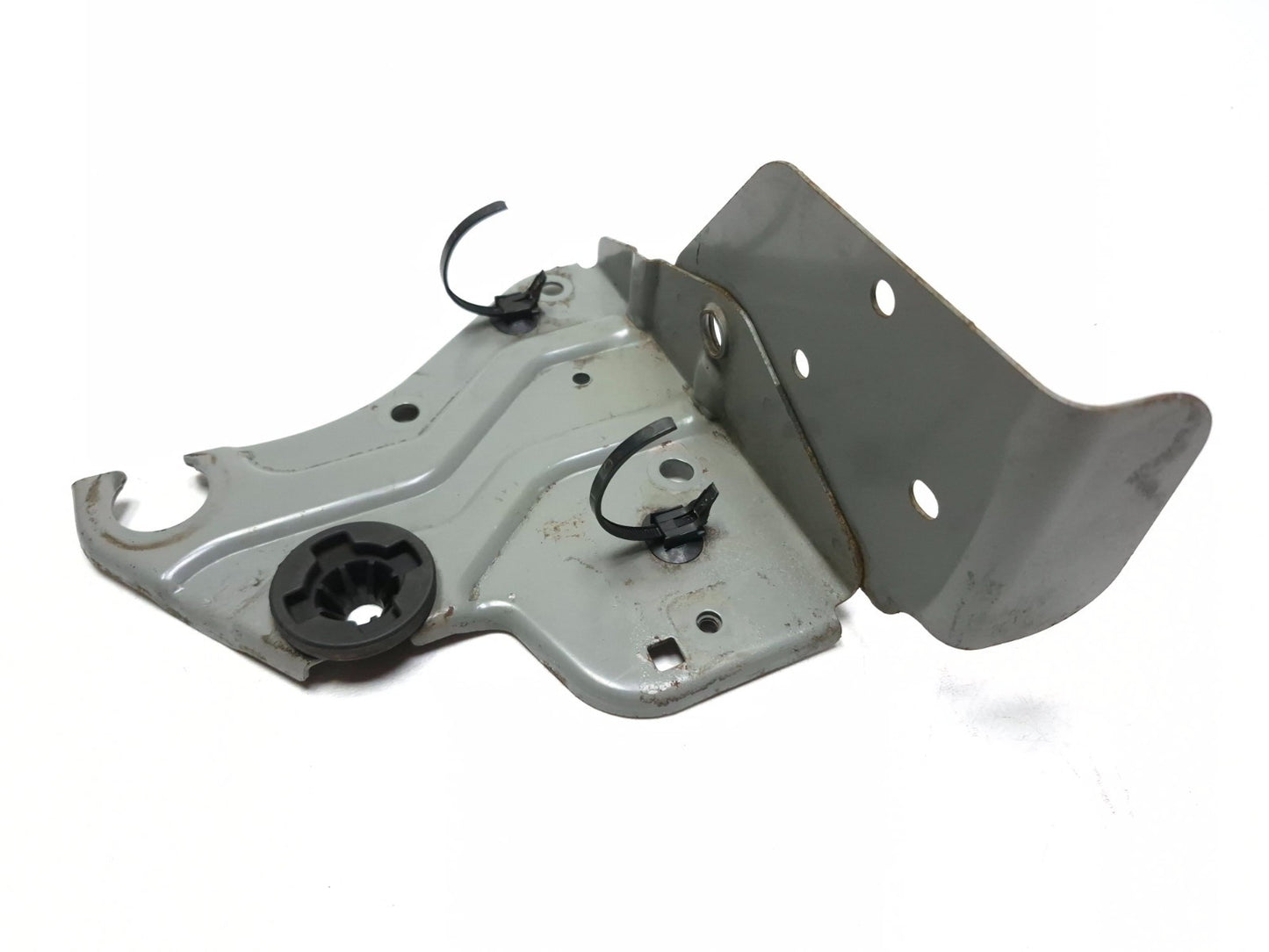 2011 Nissan Juke Abs Pump Mount Bracket OEM