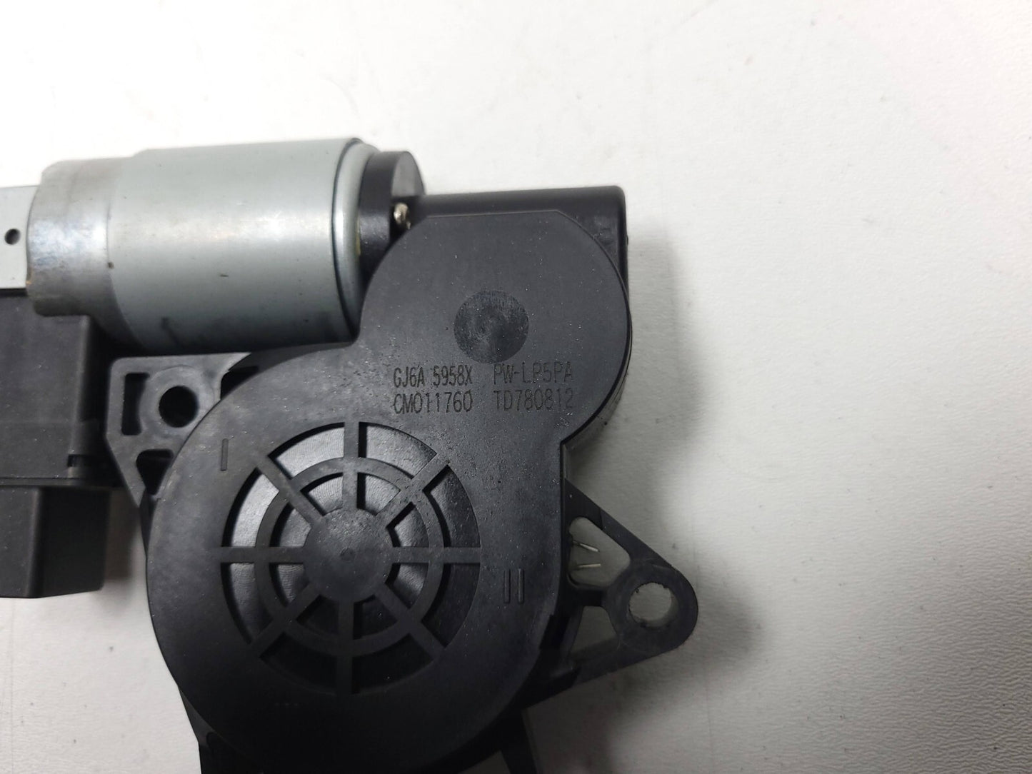 2007 - 2015 Mazda Cx-9 Window Motor Front Driver Side Left OEM