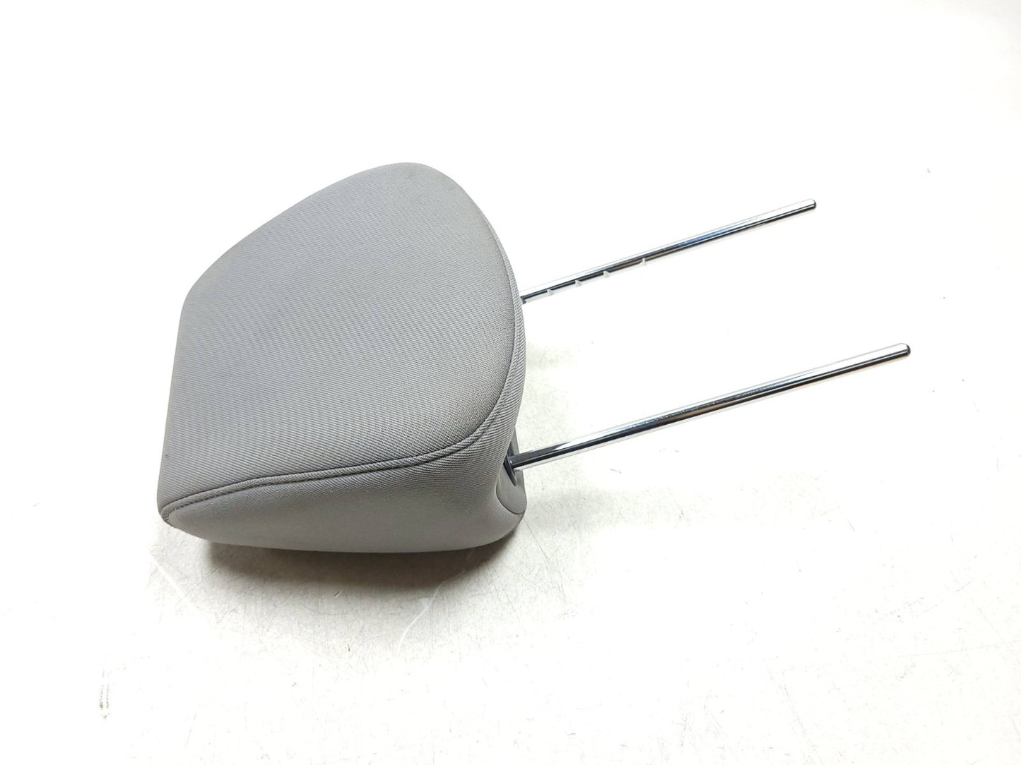 15 - 17 Hyundai Accent Front Left Driver Seat Headrest OEM