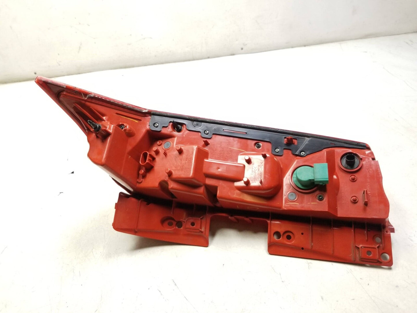 2010 - 2016 Cadillac SRX Tail Light Rear Driver Side Left OEM