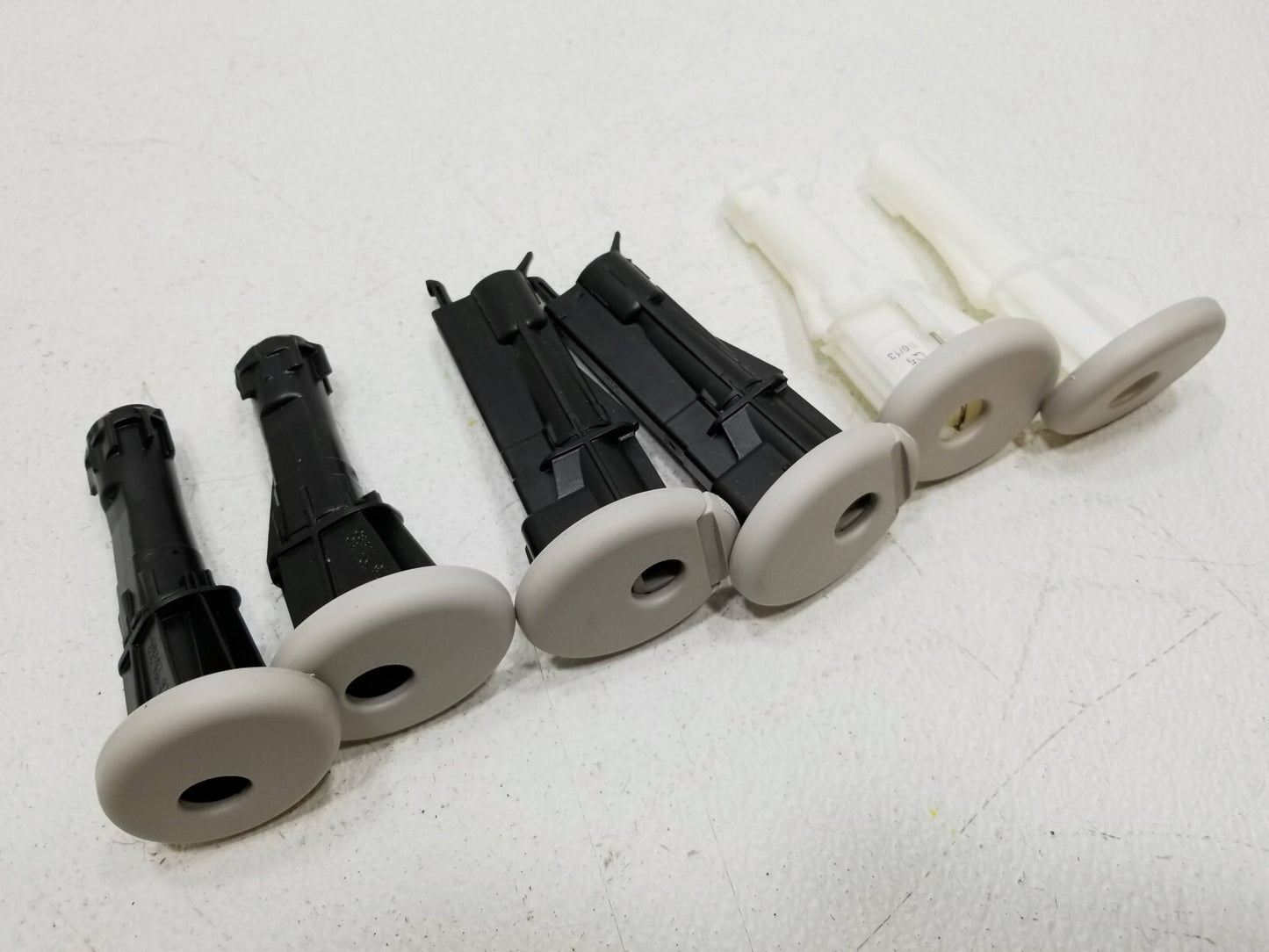 2014 Mercedes E350 Rear Seat Headrest Guide Sleeve 6pcs W/ Bracket 3pcs OEM