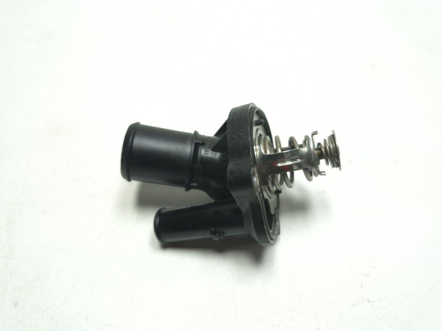 2017 Ford Transit Connect Xl Engine Coolant Thermostat Housing OEM