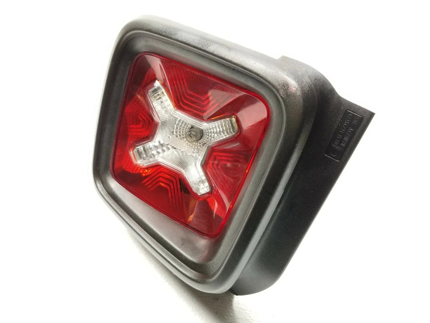 2015 Jeep Renegade Tail Light Lamp Passenger Side Right OEM