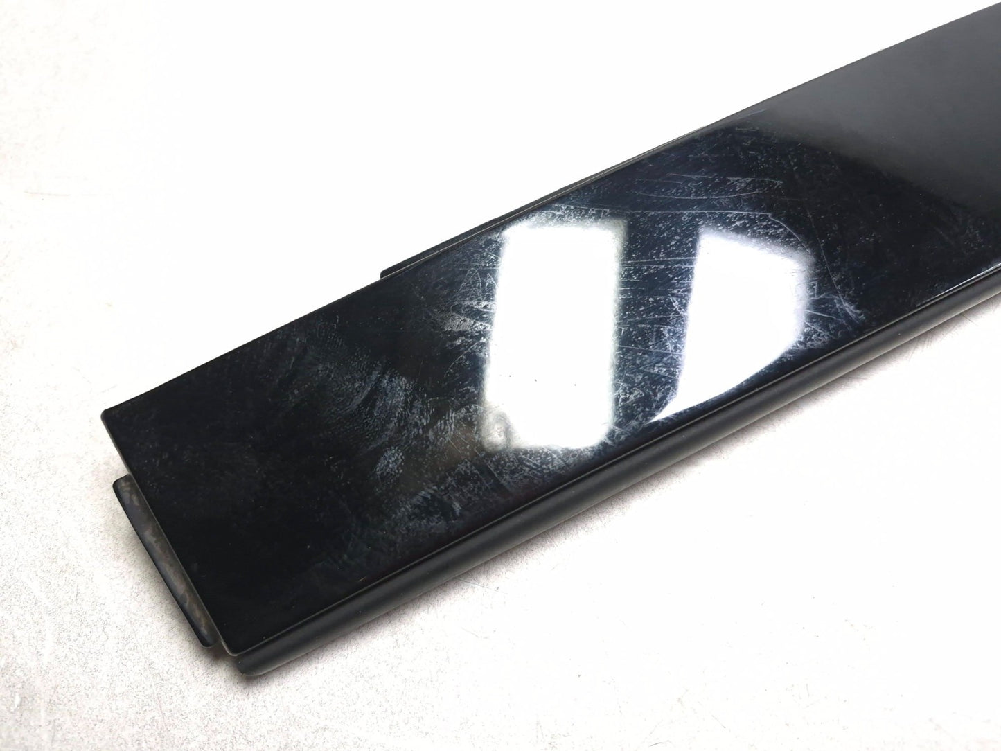 2017 GMC Terrain Sle-1 2.4l Rear Door Driver Side Pillar Molding Trim OEM