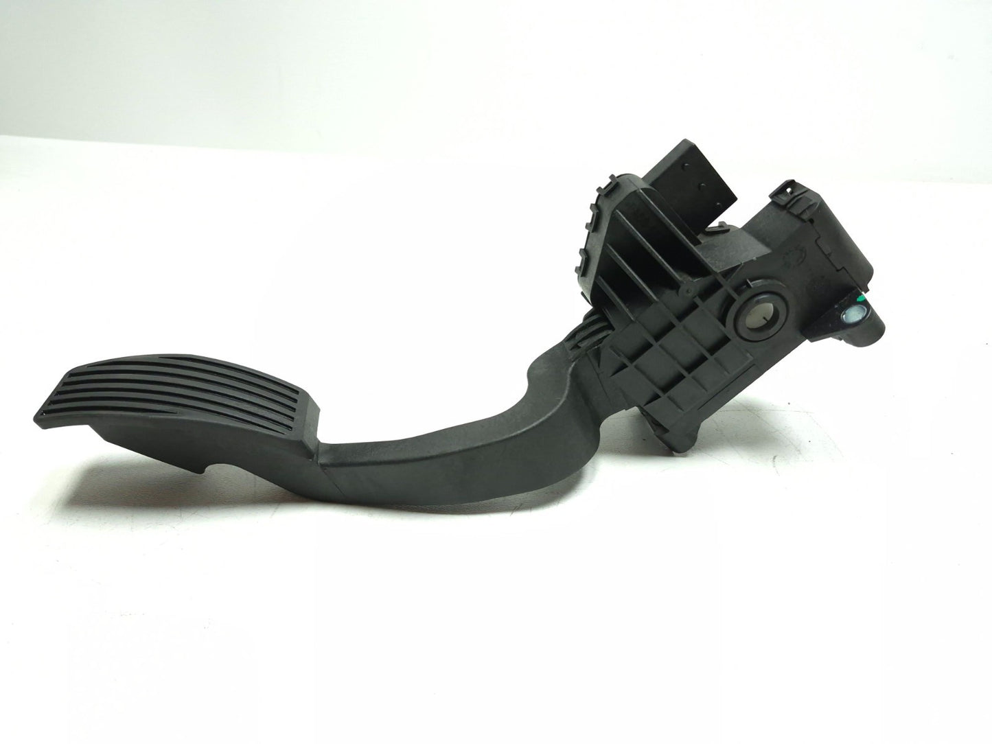 2014 Fiat 500l Accelerator Pedal OEM