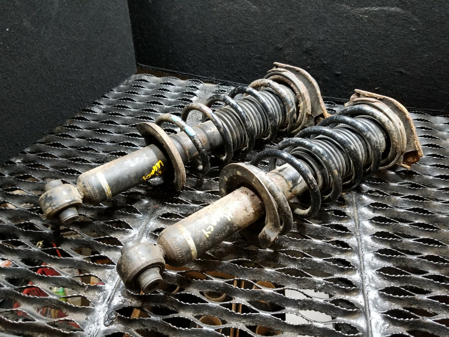 2011 Subaru Legacy Rear Shock Strut Absorber Pair OEM