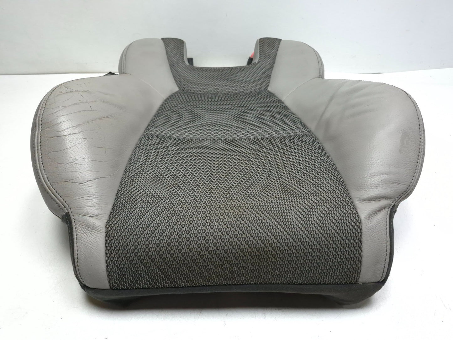 2013 Hyundai Genesis Front Upper Seat Cushion Passenger Side Right OEM
