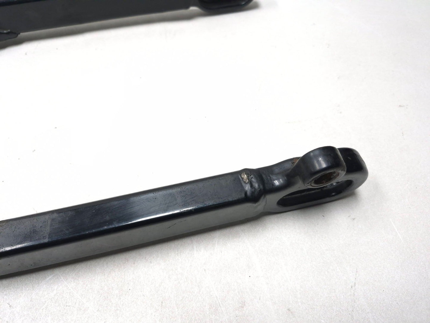 2009 Harley-davidson Sportster Xl883l Swing Arm OEM
