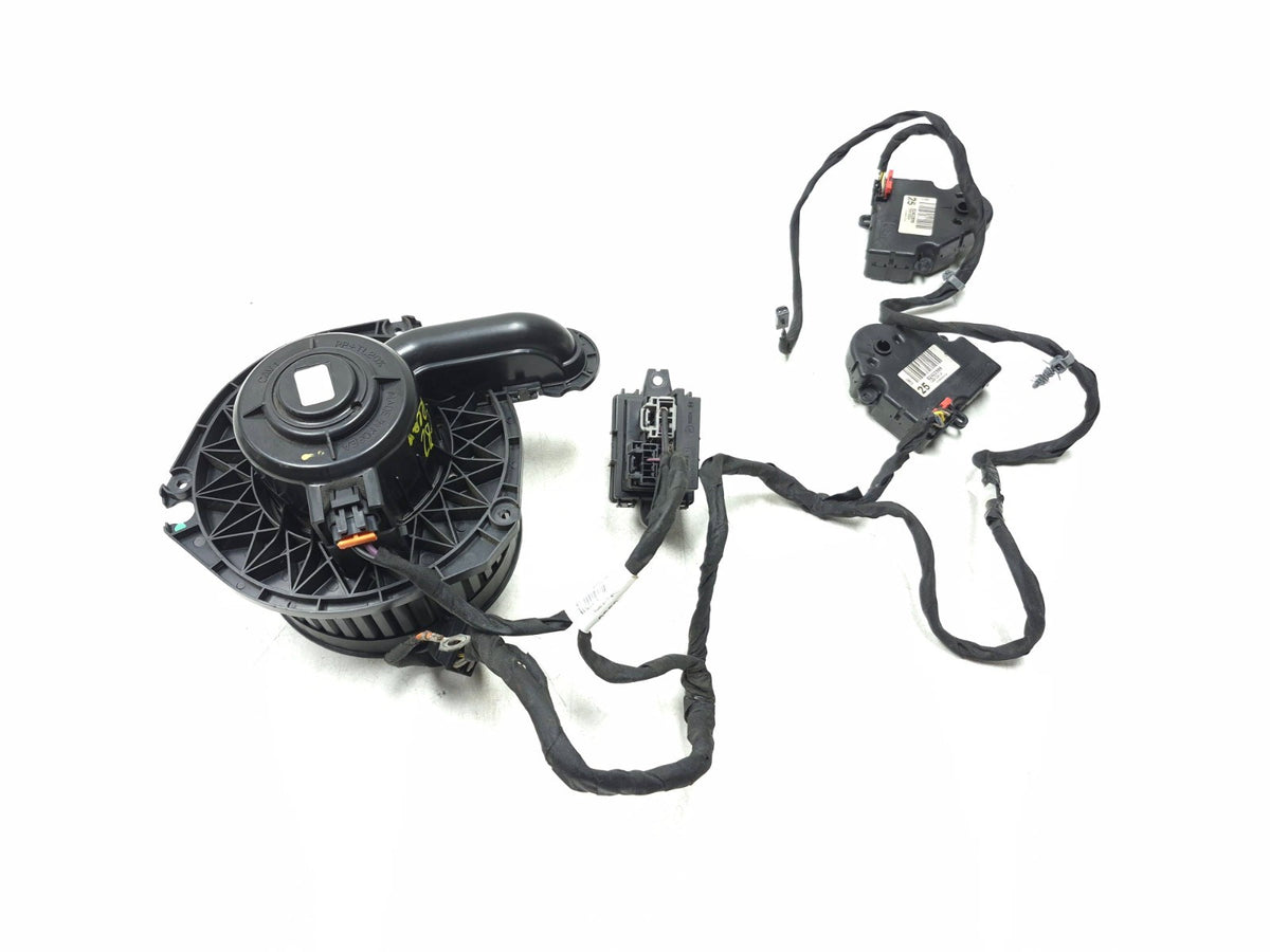 2007-2014 Cadillac Escalade Tahoe Yukon HVAC Wiring Harness W/ Blower Motor OEM