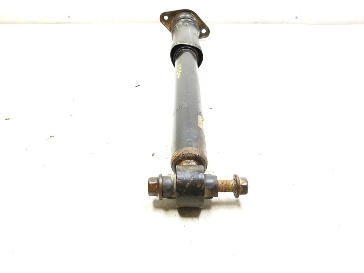 2011 - 2013 Kia Sportage AWD Rear Shock Strut Absorber Left & Right OEM