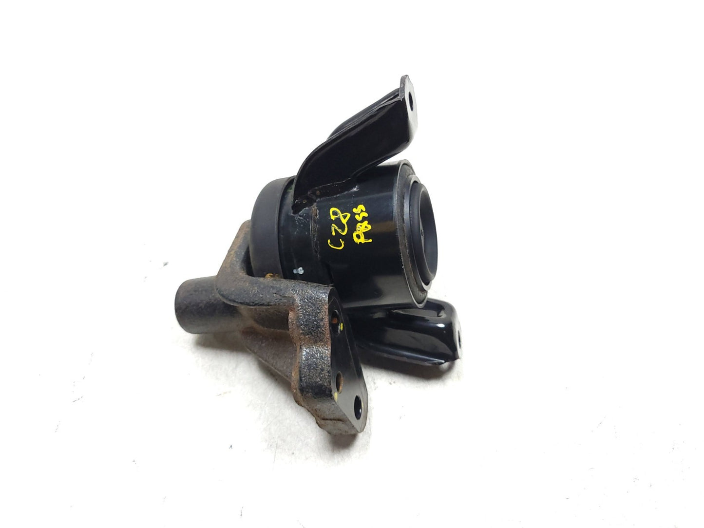 2015-2017 Hyundai Accent Front Engine Mounting Bracket Assembly OEM 21810-1r010