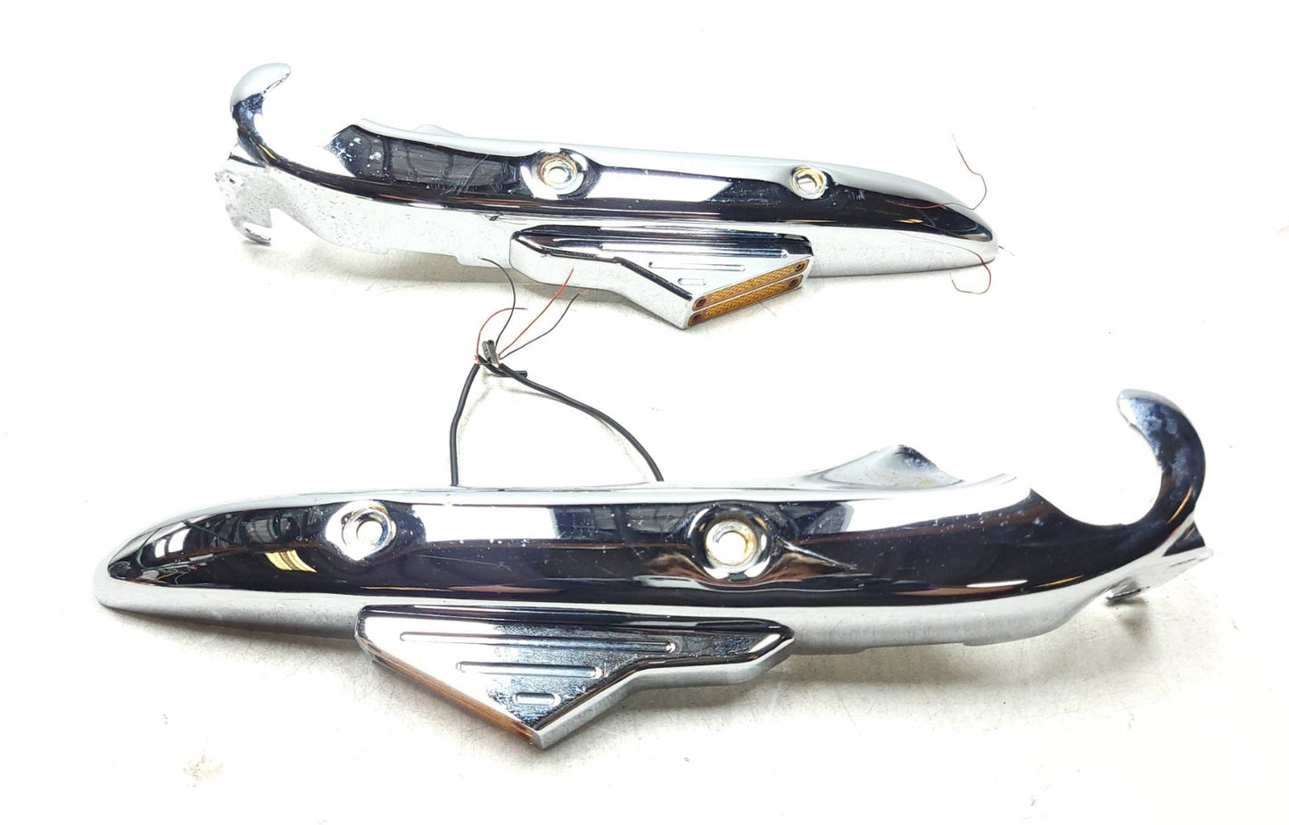 2002 Honda Magna Vf 750c Rear Turn Signal & Grab Rail Pair OEM