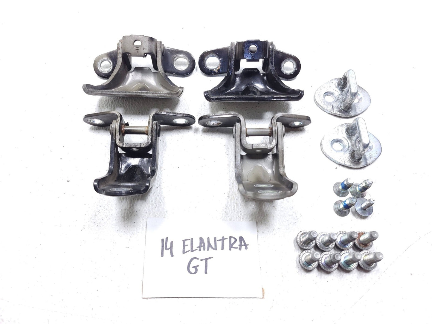 2014 Hyundai Elantra Gt Door Hinge Front & Rear Left Driver Side Set OEM