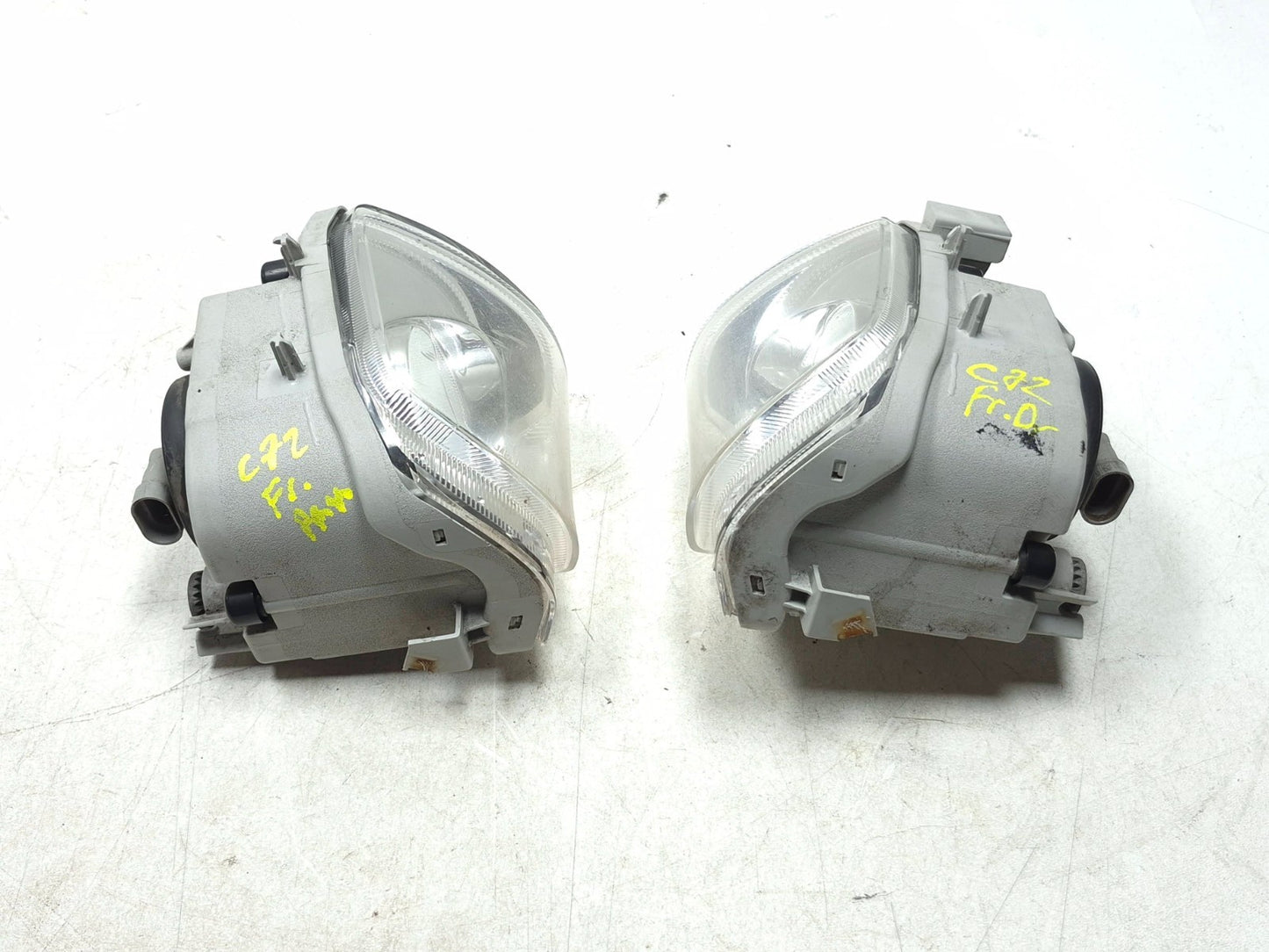 2009 Lexus IS250 Front Fog Light Lamp Left & Right OEM
