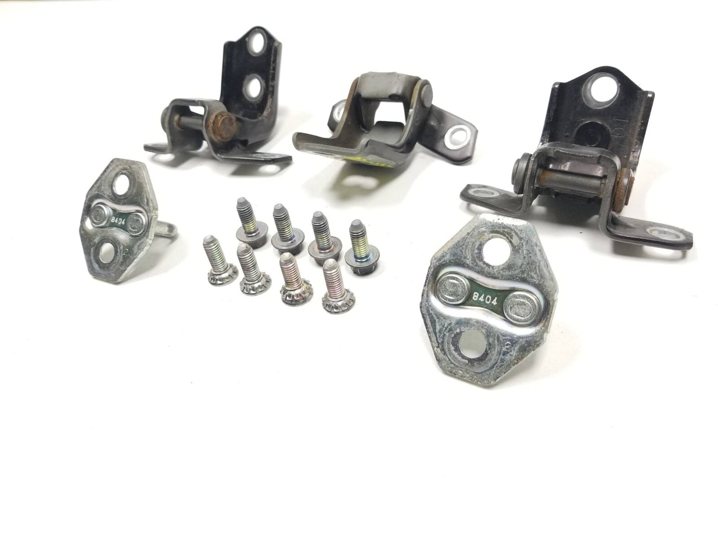 2009 Mazda Cx-7 Passenger Side Door Hinge & Striker 6pcs W/ Bolt 8pcs OEM