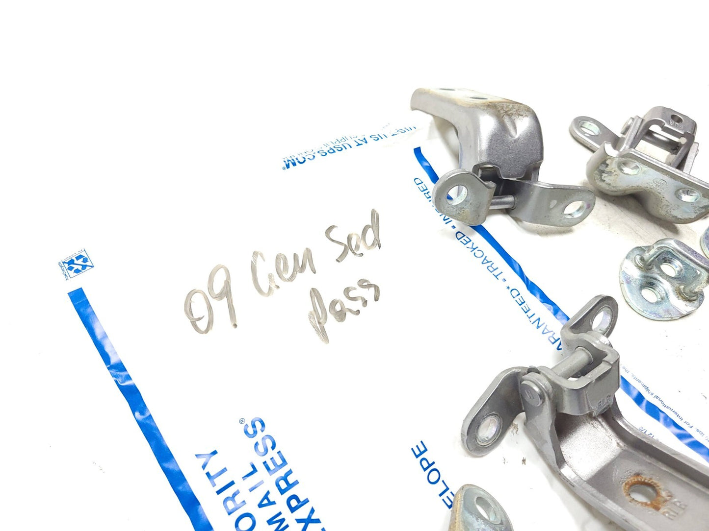 09-14 Hyundai Genesis Door Hinge Passenger Side Front & Rear OEM Sedan