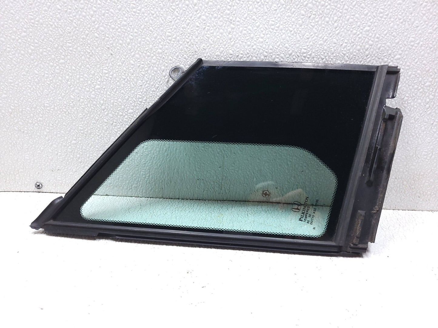 18 19 20 21 22 Honda Odyssey Front Vent Window Glass Right Passenger Side OEM