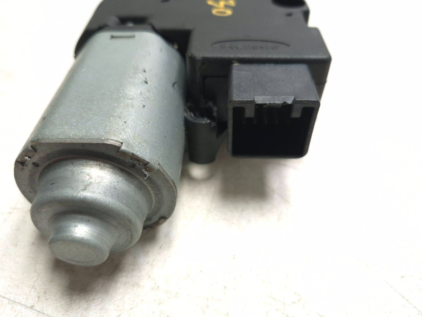 2013 Hyundai Genesis Sunroof Roof Motor OEM