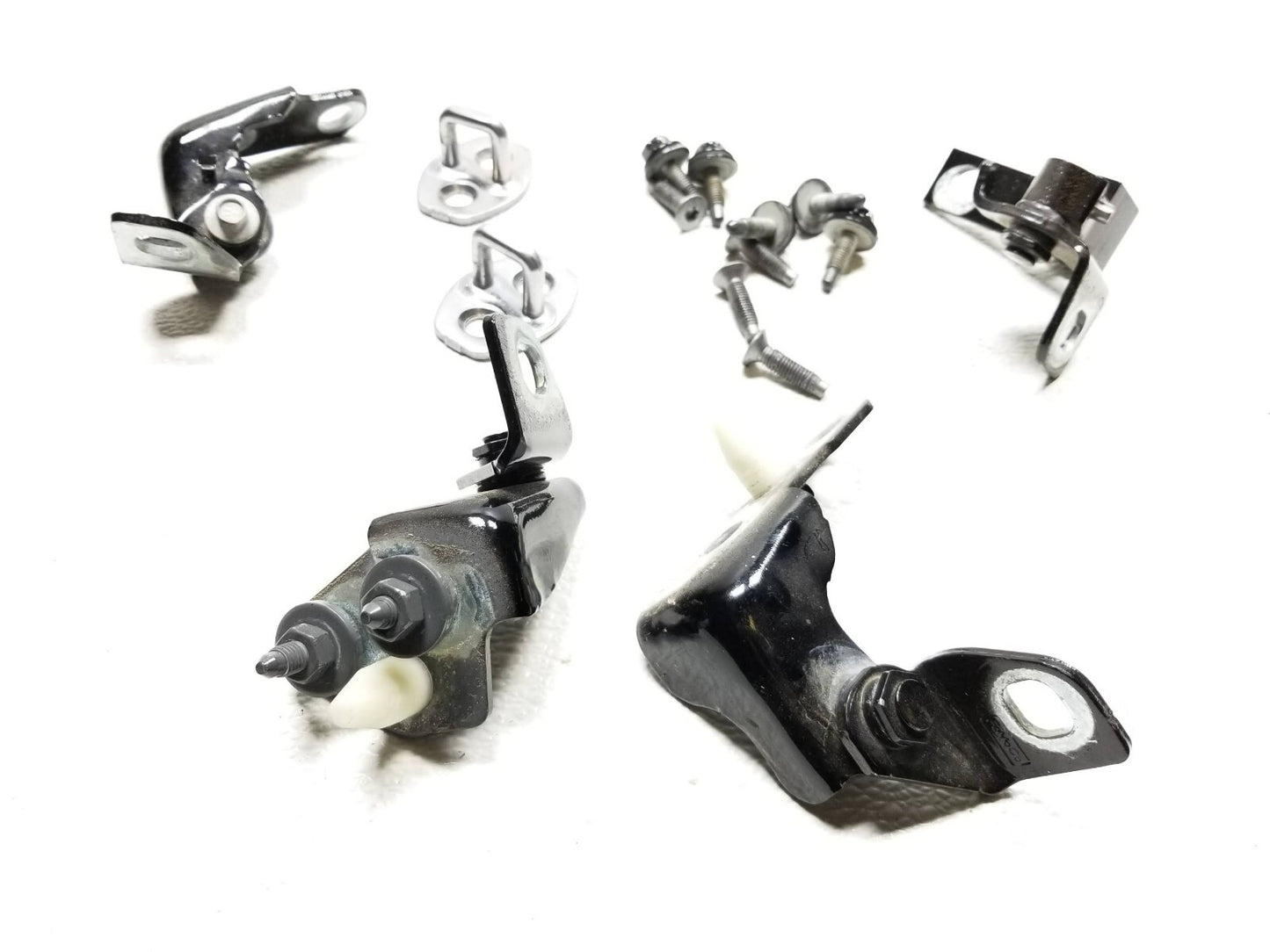 2021 Ford Bronco Sport Front Passenger Door Hinge & Latch 6pcs OEM