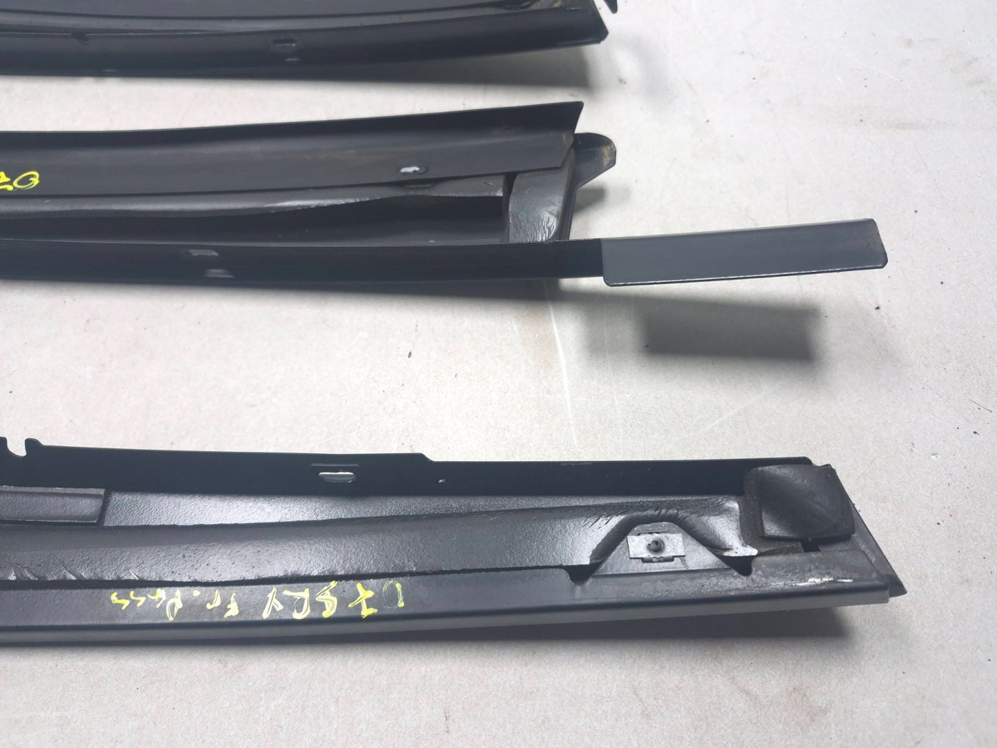 2007 Cadillac SRX Exterior Door Pillar Molding Trim Left & Right 4pcs  OEM