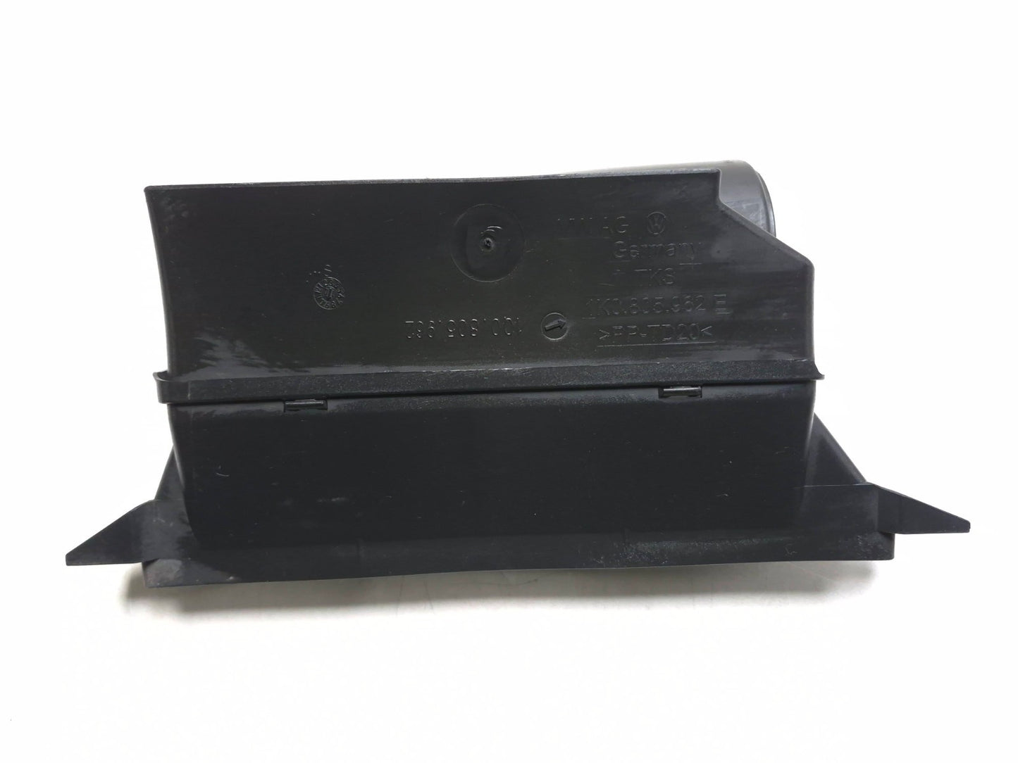 2011 Volkswagen Tiguan 2.0l Air Intake Duct OEM