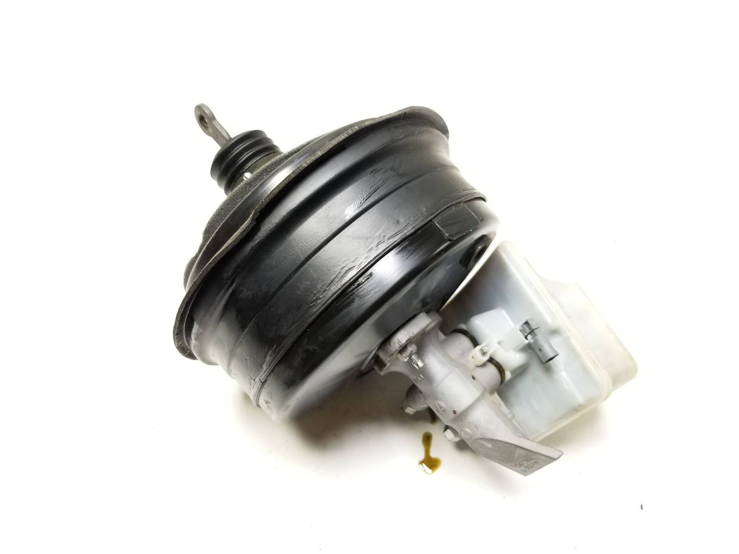 2012 Jeep Grand Cherokee Power Brake Booster W/ Master Cylinder OEM